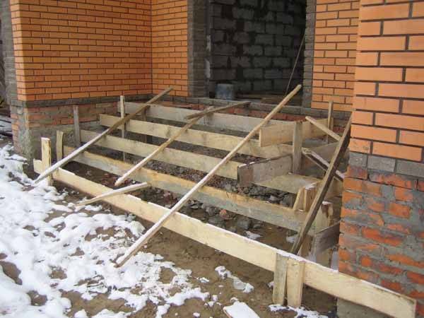 Как залить ступеньки из бетона для крыльца