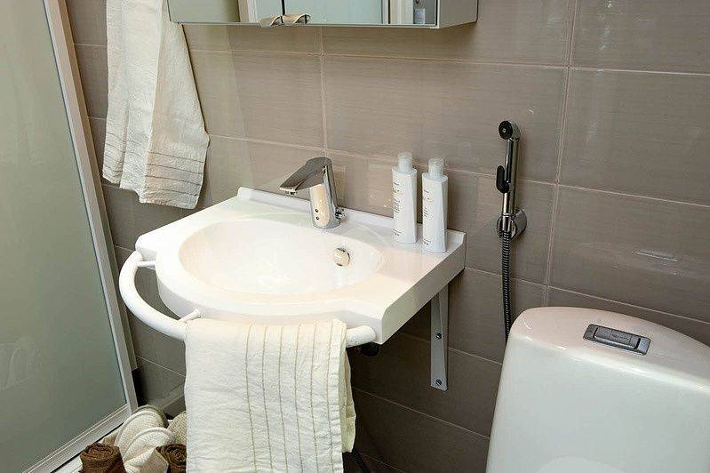 Гигиенический душ для унитаза - варианты установки в туалете, выбор смесителя и лейки