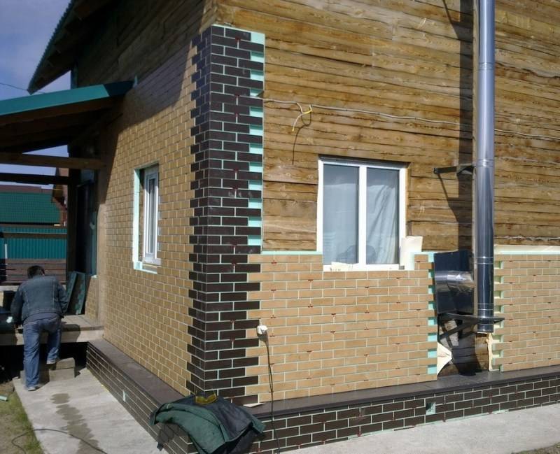 Чем обшить деревянный дом снаружи - обзор материалов, плюсы и минусы