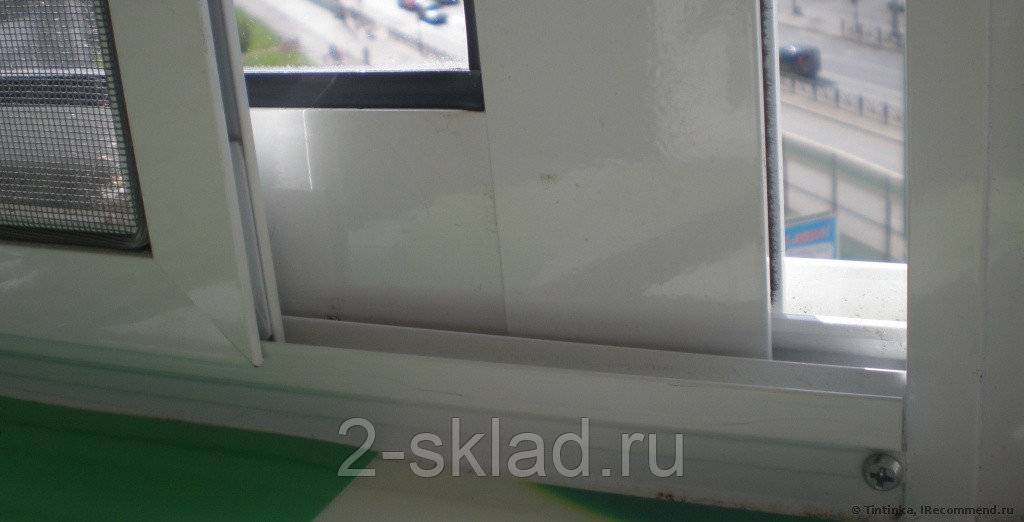 Москитная сетка на балконную дверь: выбор и установка своими руками
