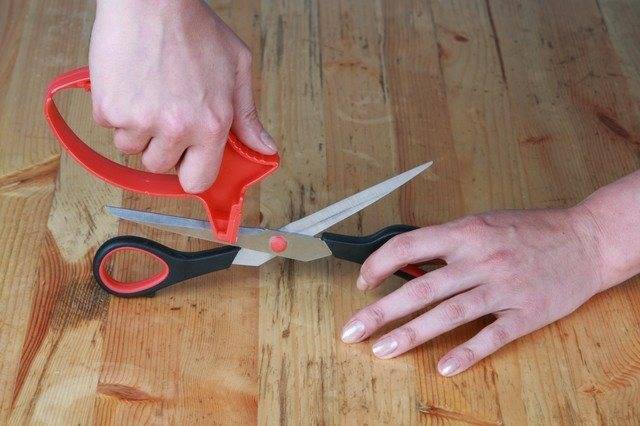 4 способа заточить ножницы в домашних условиях