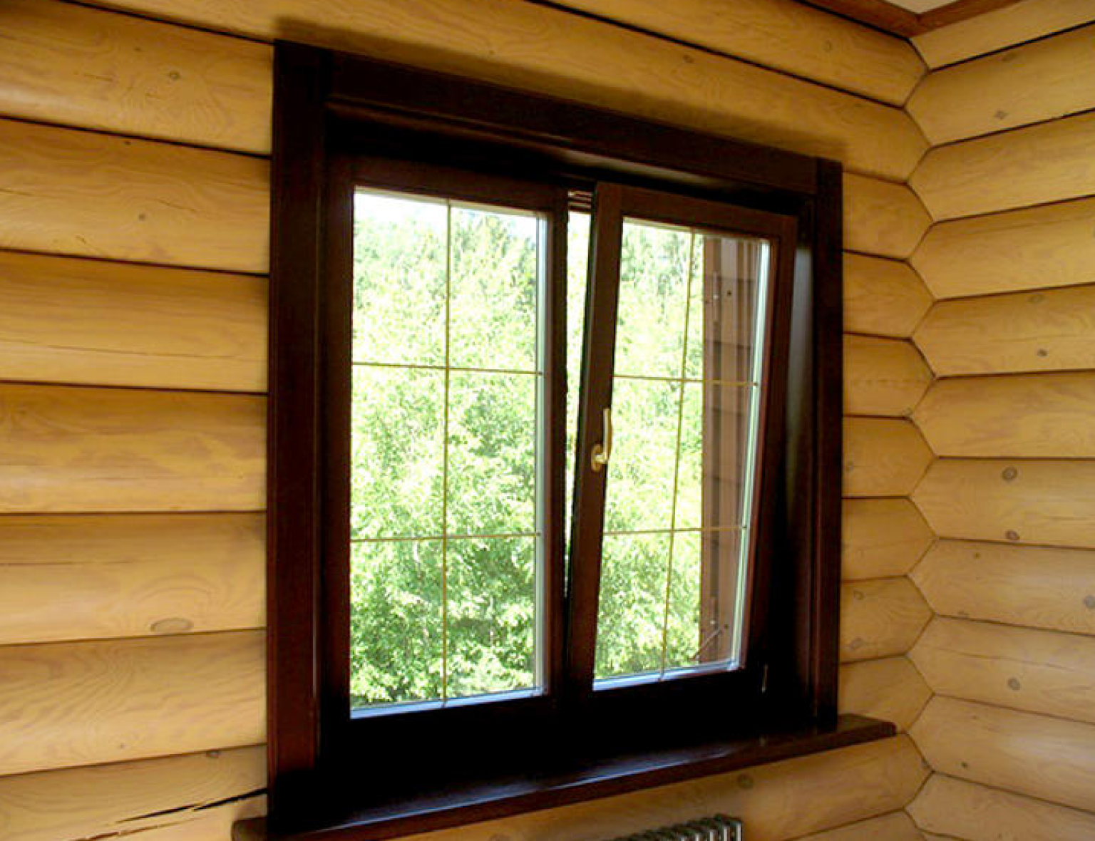 Отделка окон в деревянном доме: внутренняя, снаружи, как обработать .