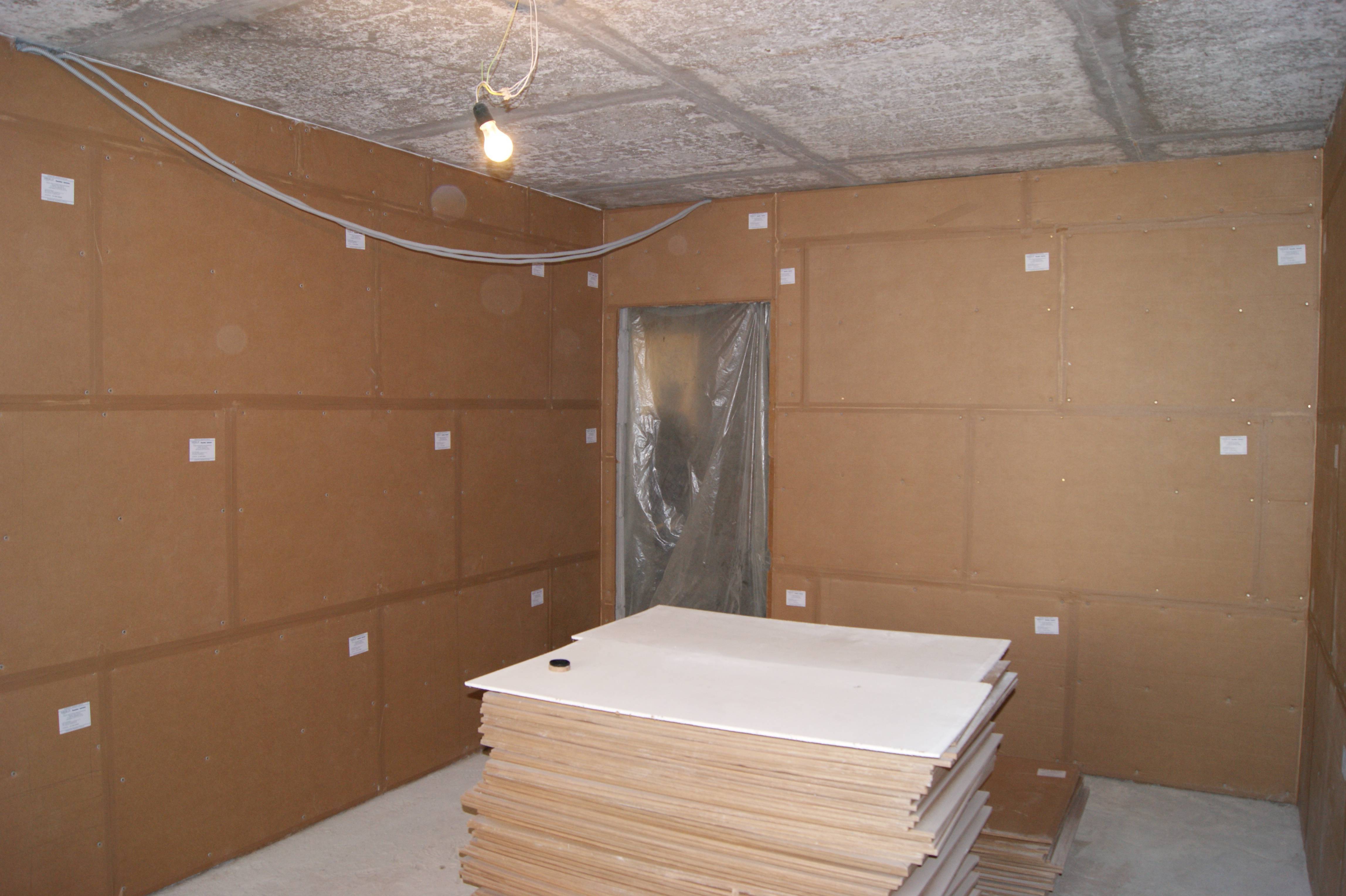 Делаем шумоизоляцию стен в квартире современные материалы от шума соседей