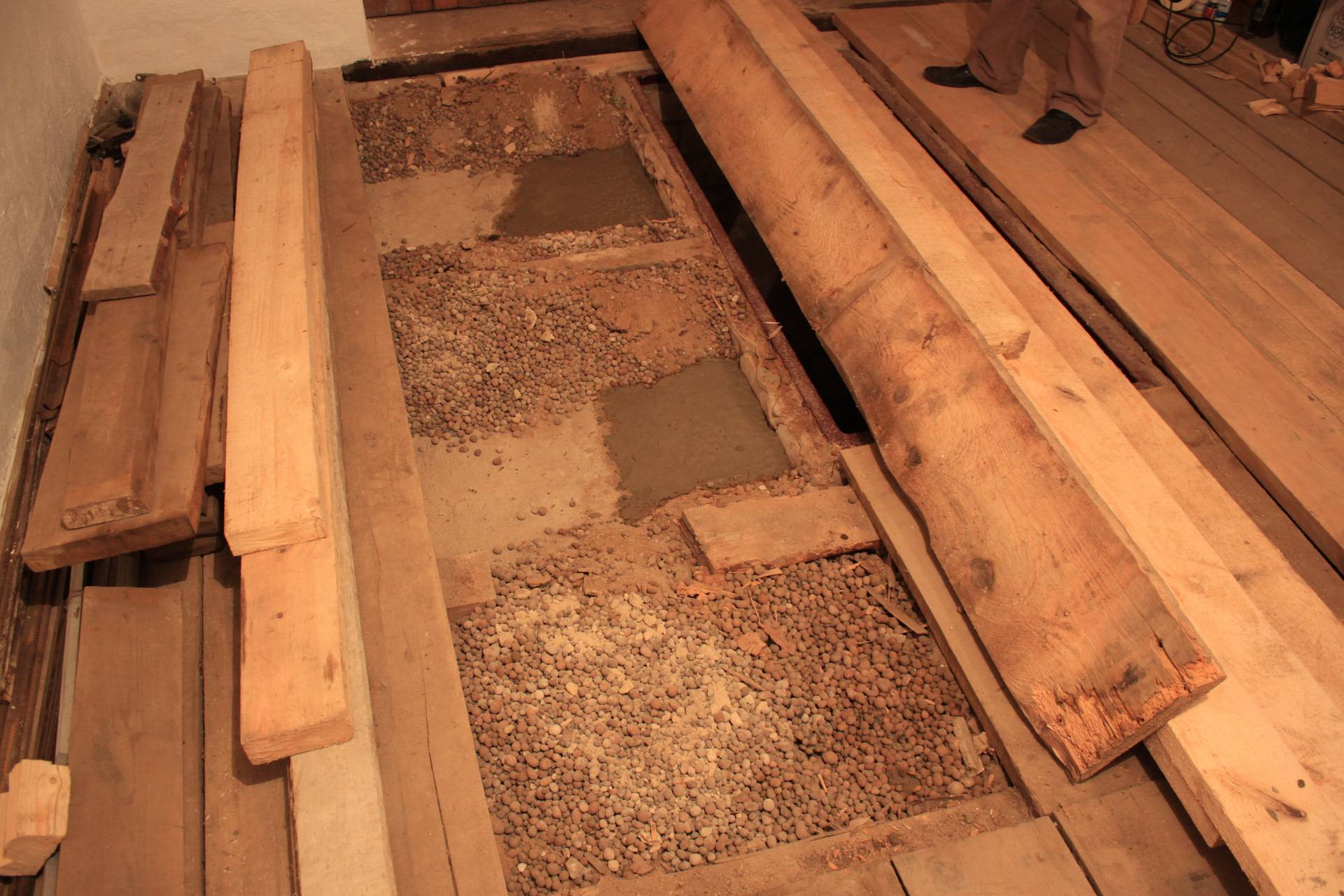 Деревянный пол в гараже своими руками: подготовка и монтаж