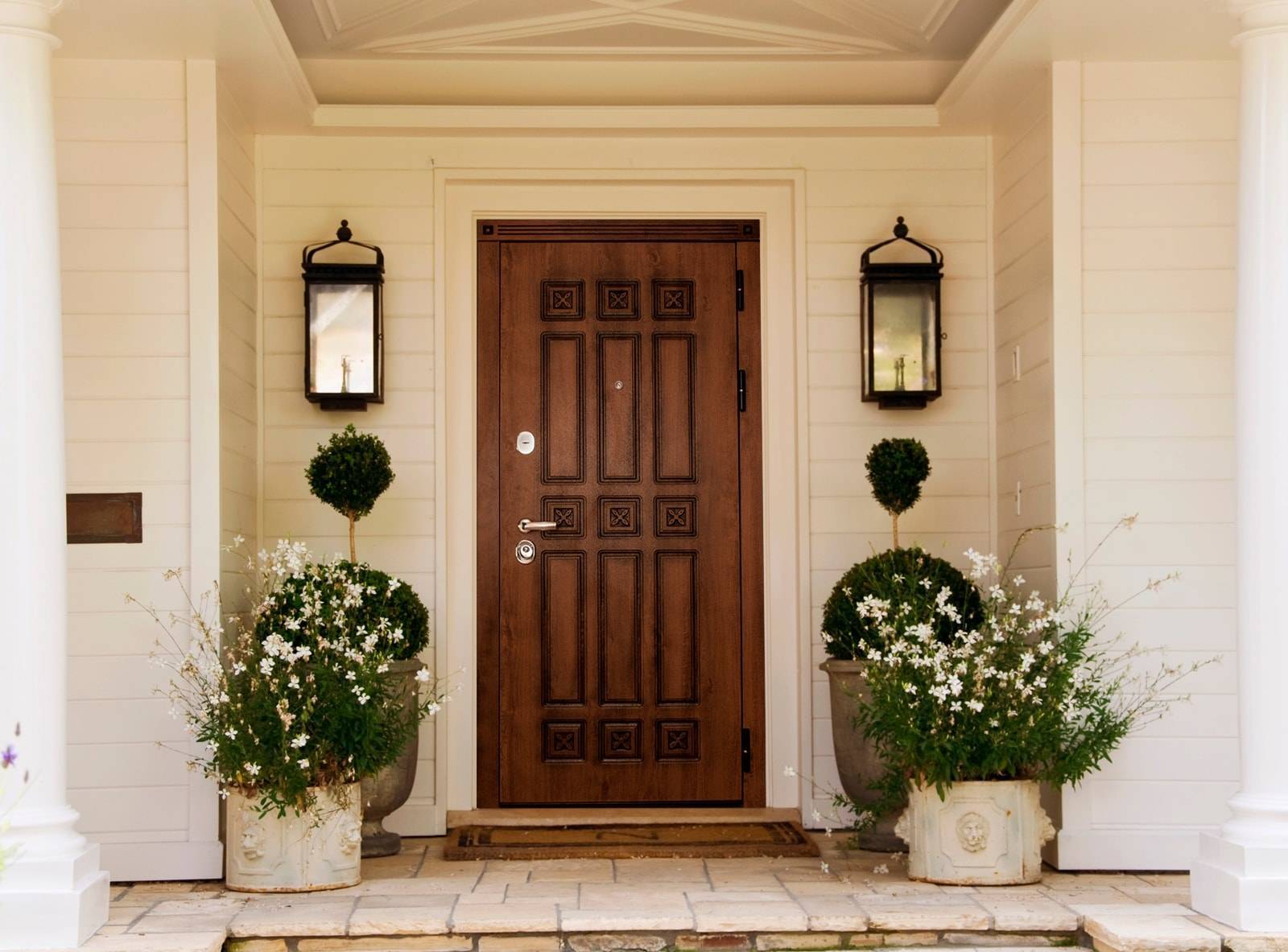 7 советов по выбору тёплых входных дверей
