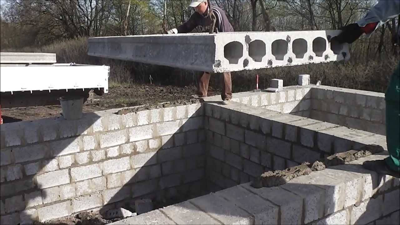 Укладка плит перекрытия на фундамент: виды и нюансы