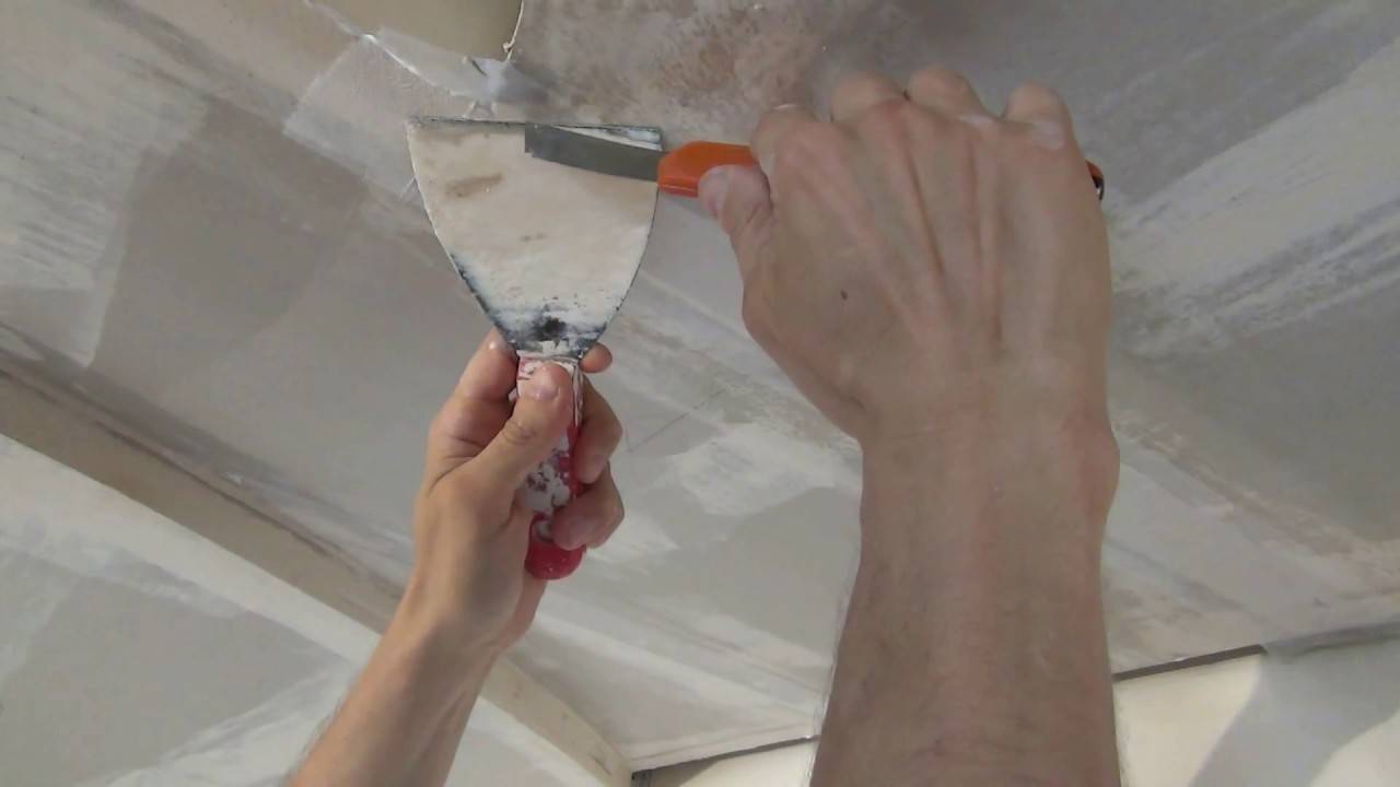 Как шпаклевать потолок из гипсокартона своими руками правильно и без лишних затрат?