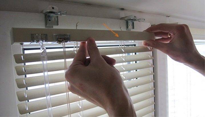 Как закрепить жалюзи на окне