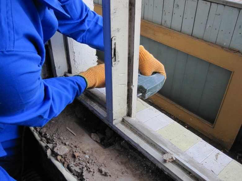 Как самостоятельно произвести демонтаж пластикового окна