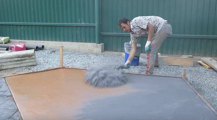 Приготовление цветного бетона своими руками