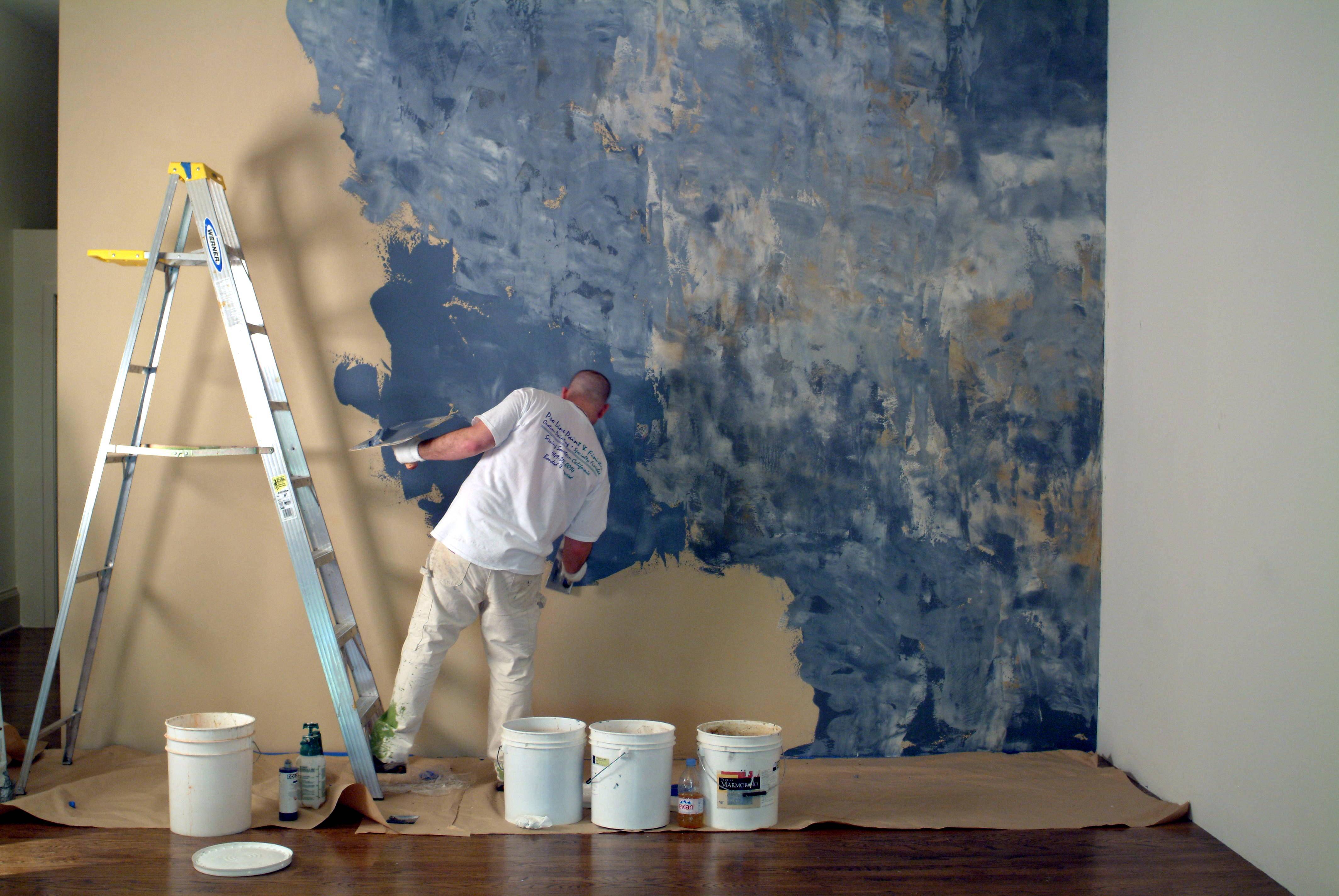 Можно ли красить бетонные стены без шпаклевки. краска для стен по бетону