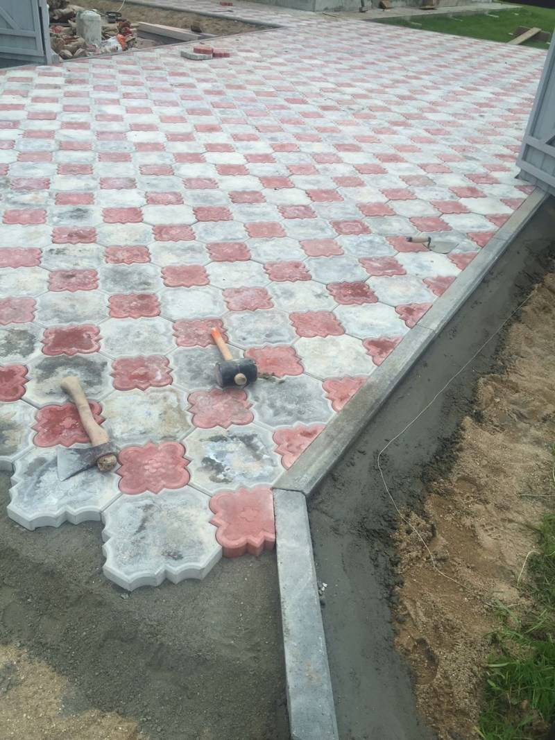 Укладка тротуарной плитки на бетонное основание своими руками