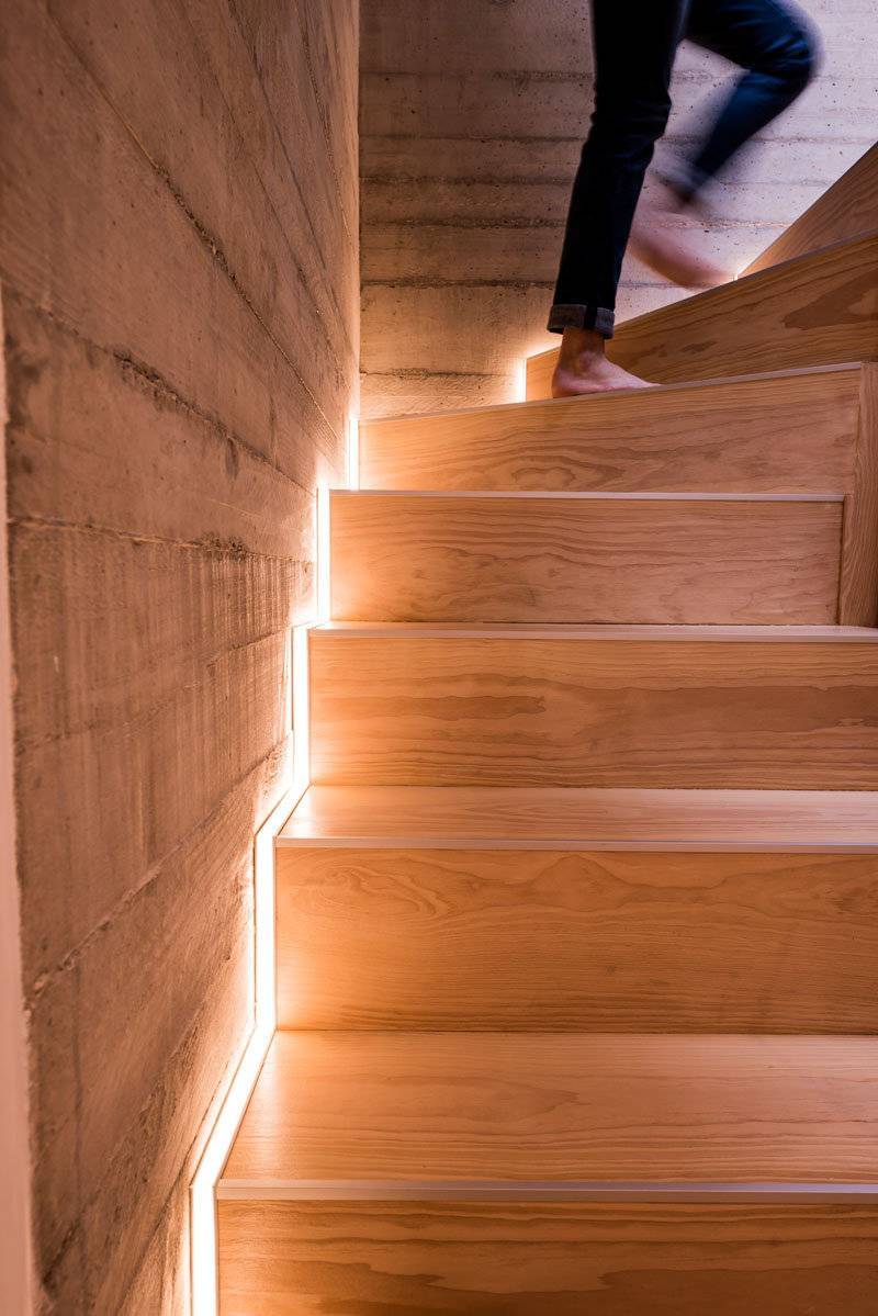 Какой должна быть подсветка ступеней лестницы