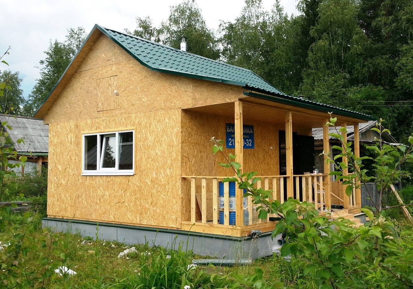 Технология строительства дома из бруса и выбор материала
