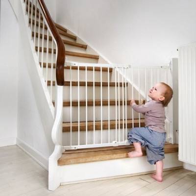 Детские ограждения для лестниц: основы безопасности