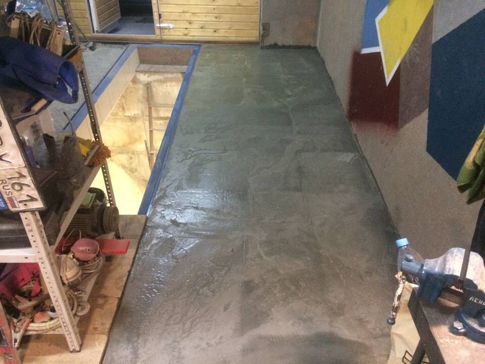 Покрытие бетонного пола в гараже
