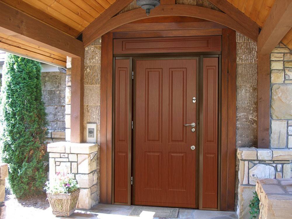 Теплая входная дверь для частного дома – как не ошибиться при выборе