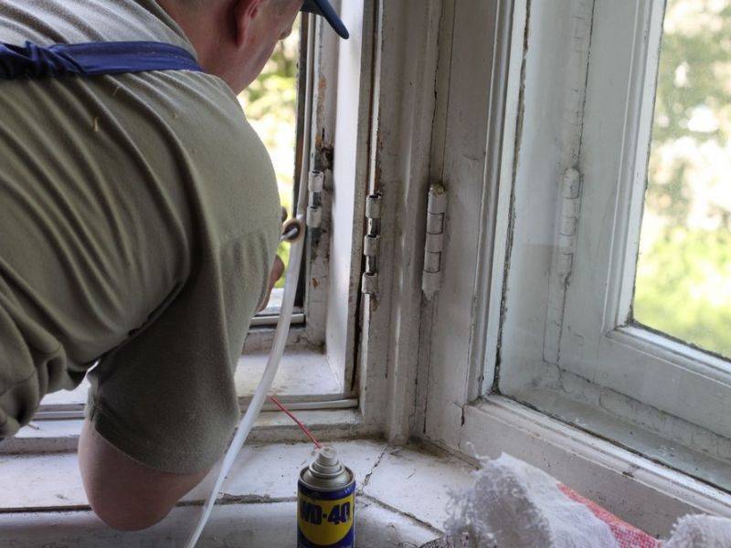 Как сделать ремонт деревянного окна своими руками в доме по шведской технологии: пошагово +видео