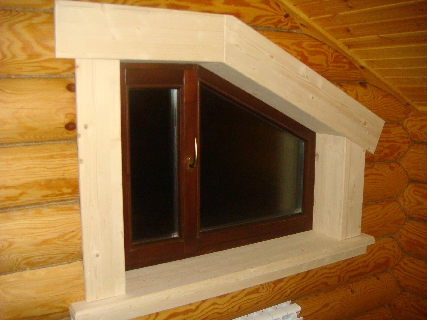 установка окон в деревянный дом фото