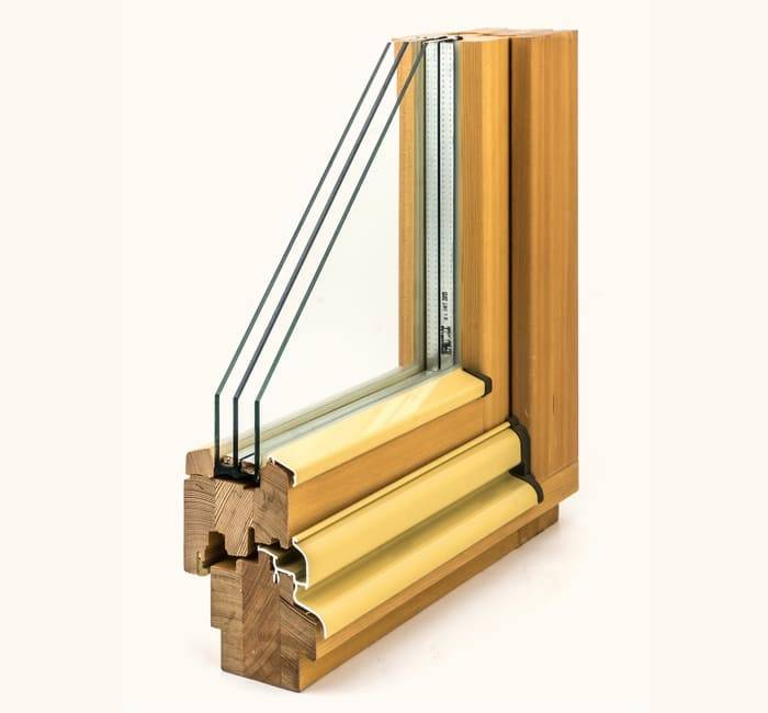 Как выбрать деревянное окно со стеклопакетом: материалы и на что обратить внимание