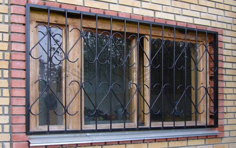 Решетки на окна своими руками: изготовление, в том числе для дачи, фото .