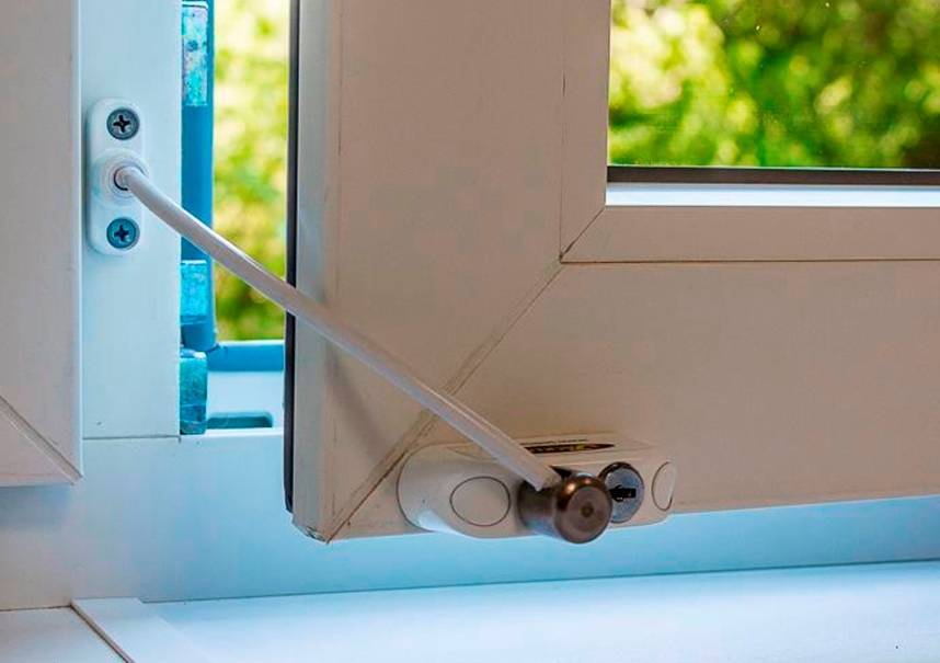 Как защитить свой дом от воров: двери повышенной безопасности, защита окон от проникновения