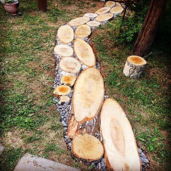 Изготовление садовых дорожек из спилов дерева своими руками