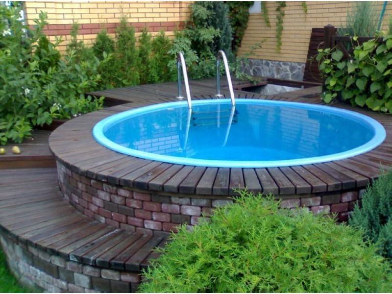 Как сделать бассейн на даче своими руками  из подручных материалов недорого, быстро и просто