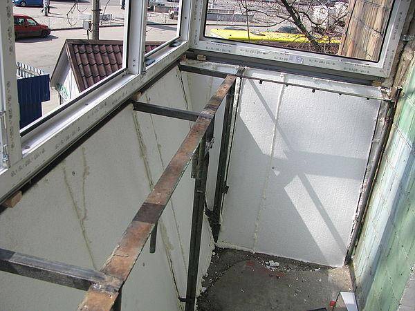Как утеплить балкон с холодным остекленением без замены остекленения