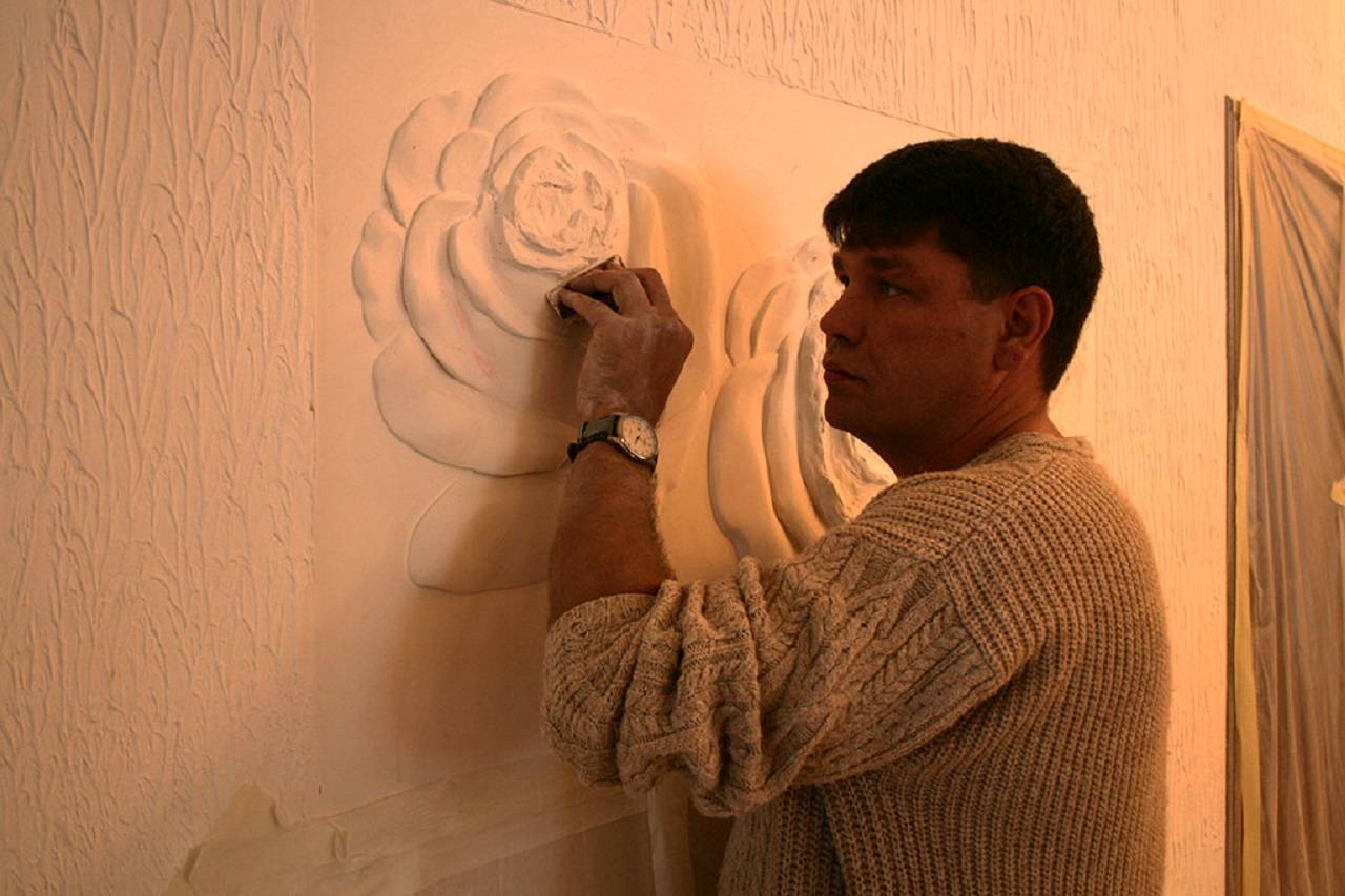 Создание барельефа на стене своими руками