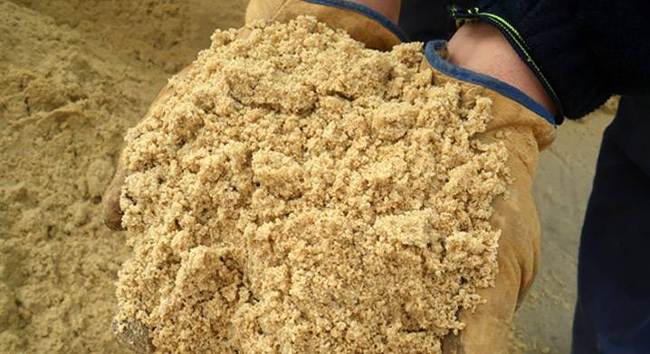 Как сделать песчаную подушку под фундамент дома. зачем нужна песчаная подушка под фундамент