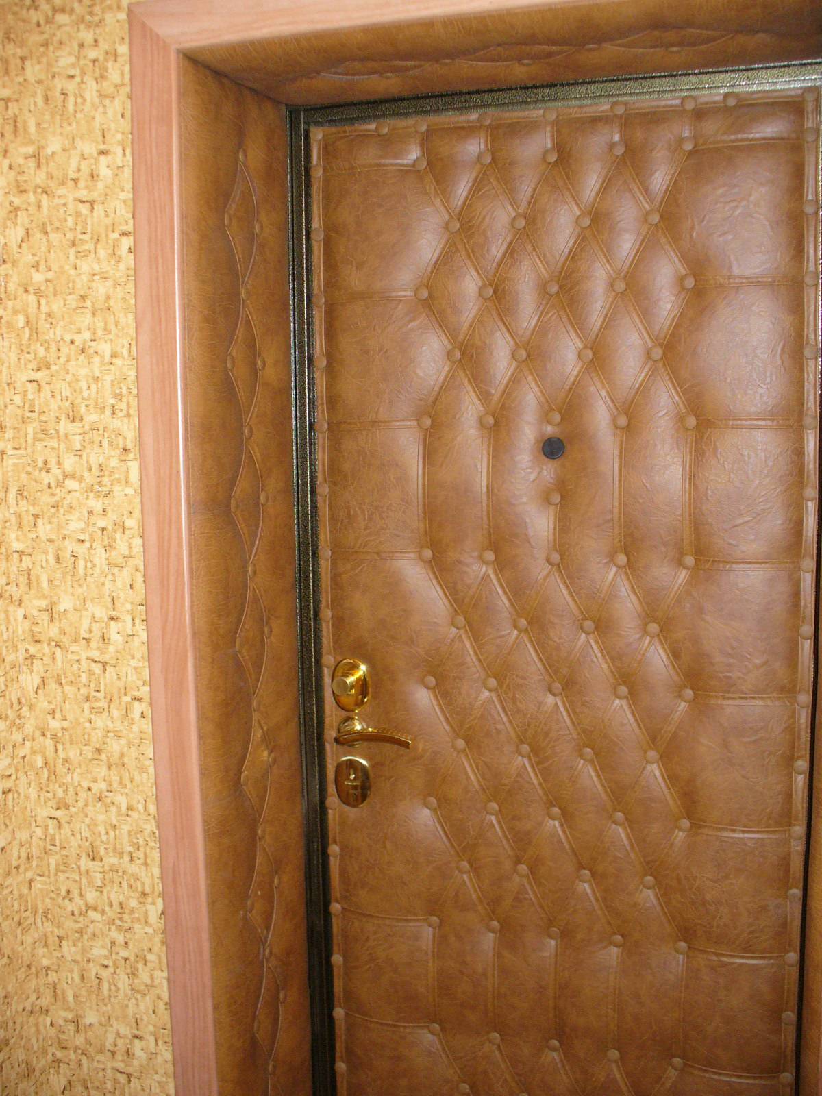 Как утеплить дверь в частном доме (металлическую, деревянную) своими руками