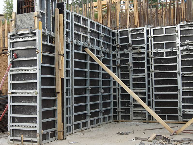 Опалубка для монолитного строительства: пластиковая, деревянная, стальная, алюминиевая