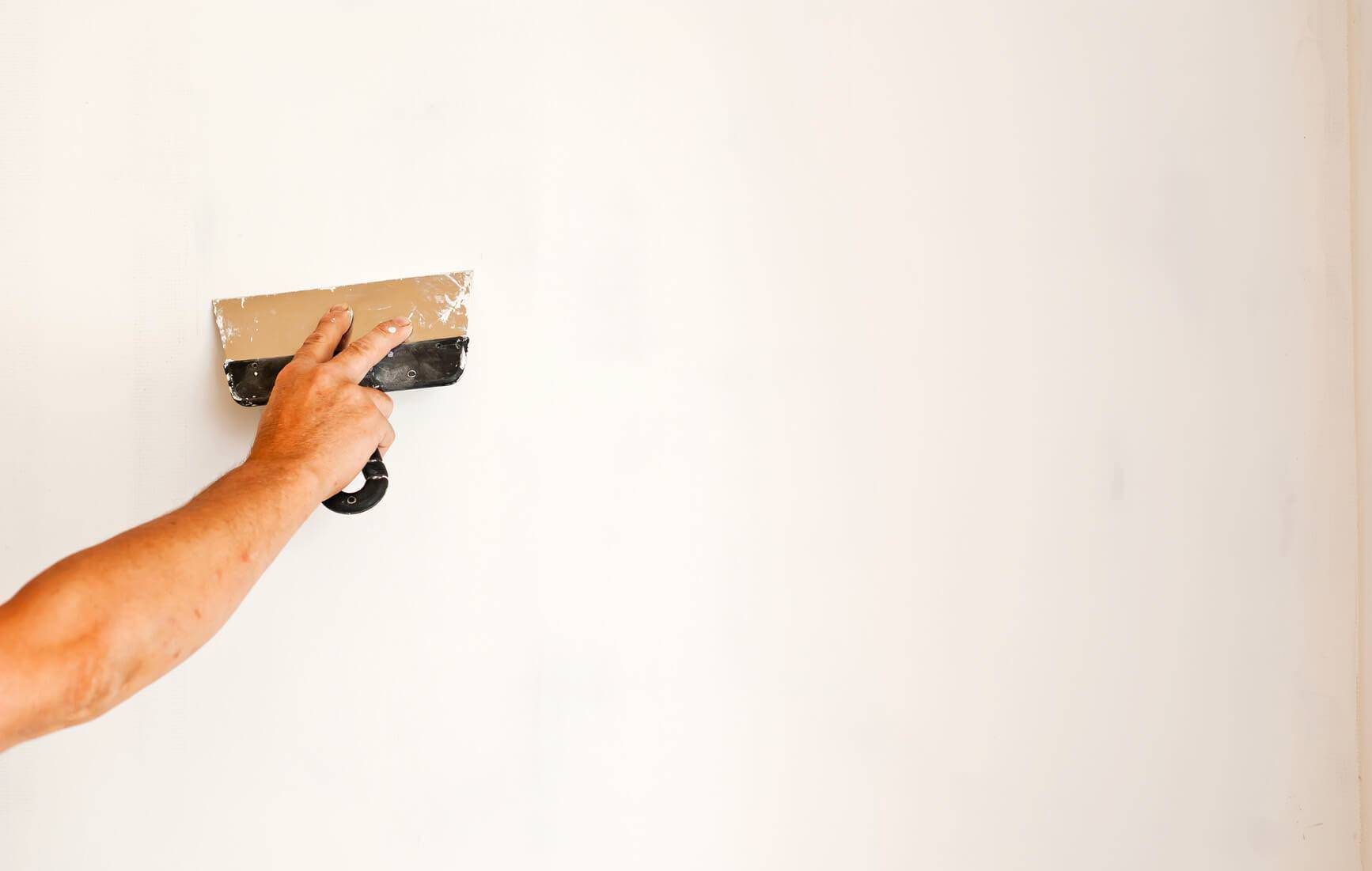 Финишная шпаклевка: под обои, покраску стен или штукатурку, выбор материала, технология нанесения своими руками, расход + видео уроки