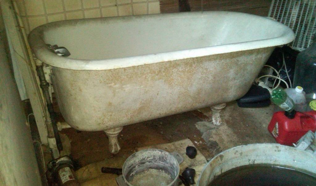 Восстановление акрилового покрытия ванны