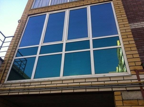 Как затемнить окна и сделать тонировку балкона?