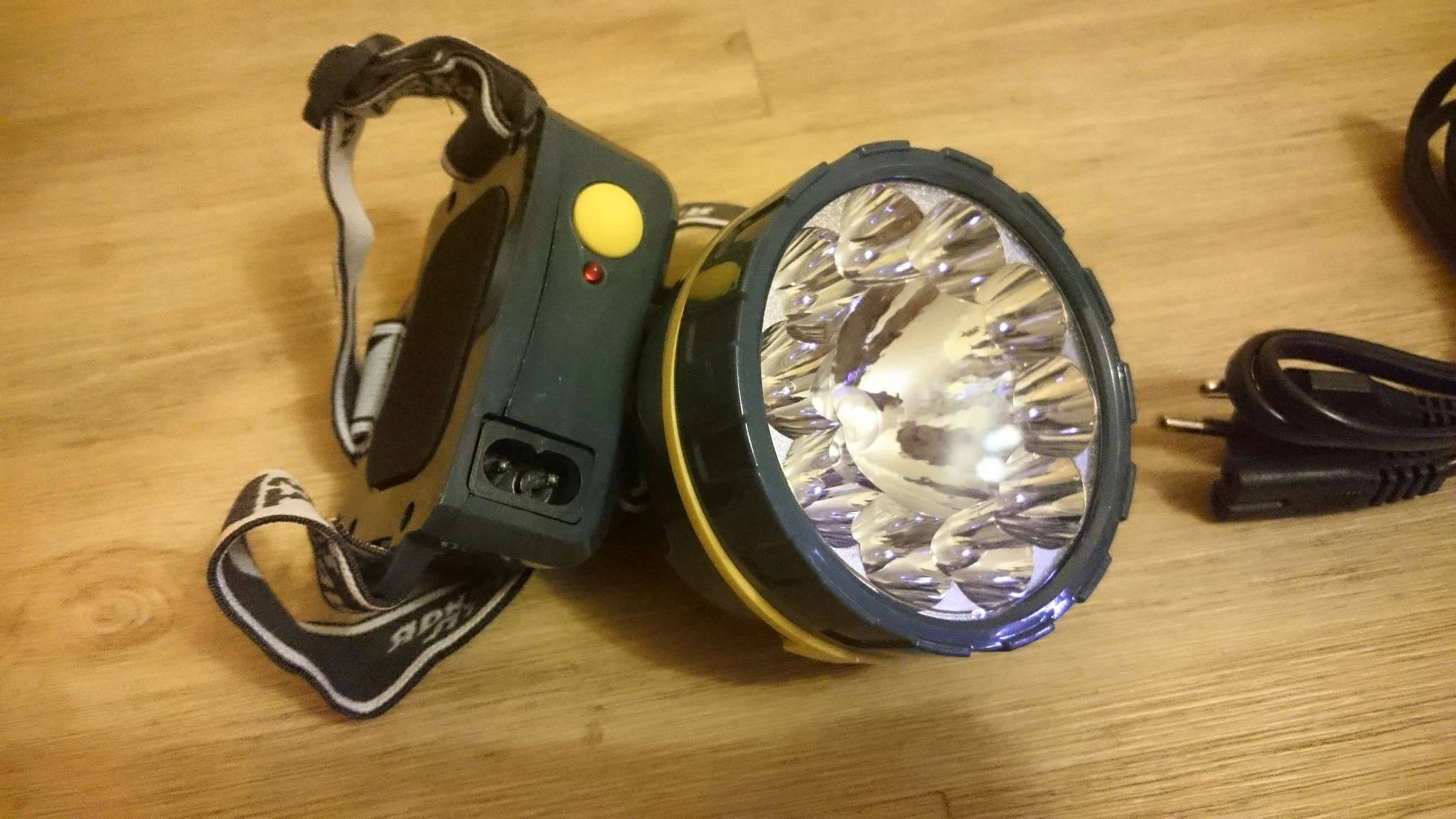 Замена аккумулятора в малогабаритном светодиодном фонаре