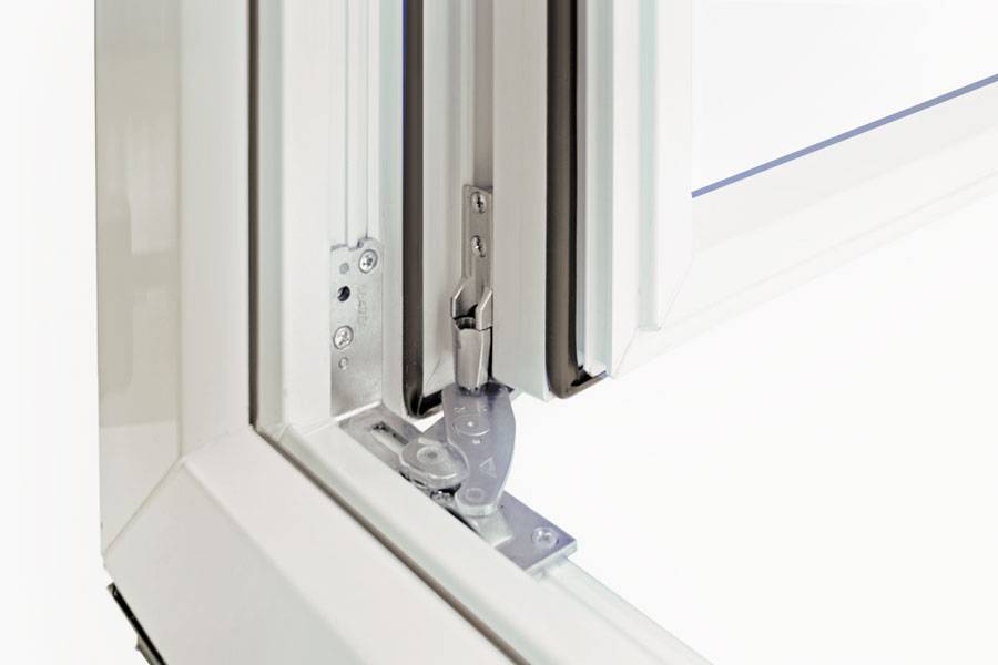 Скрытая петля для межкомнатных дверей: особенности конструкции и преимущества, установка