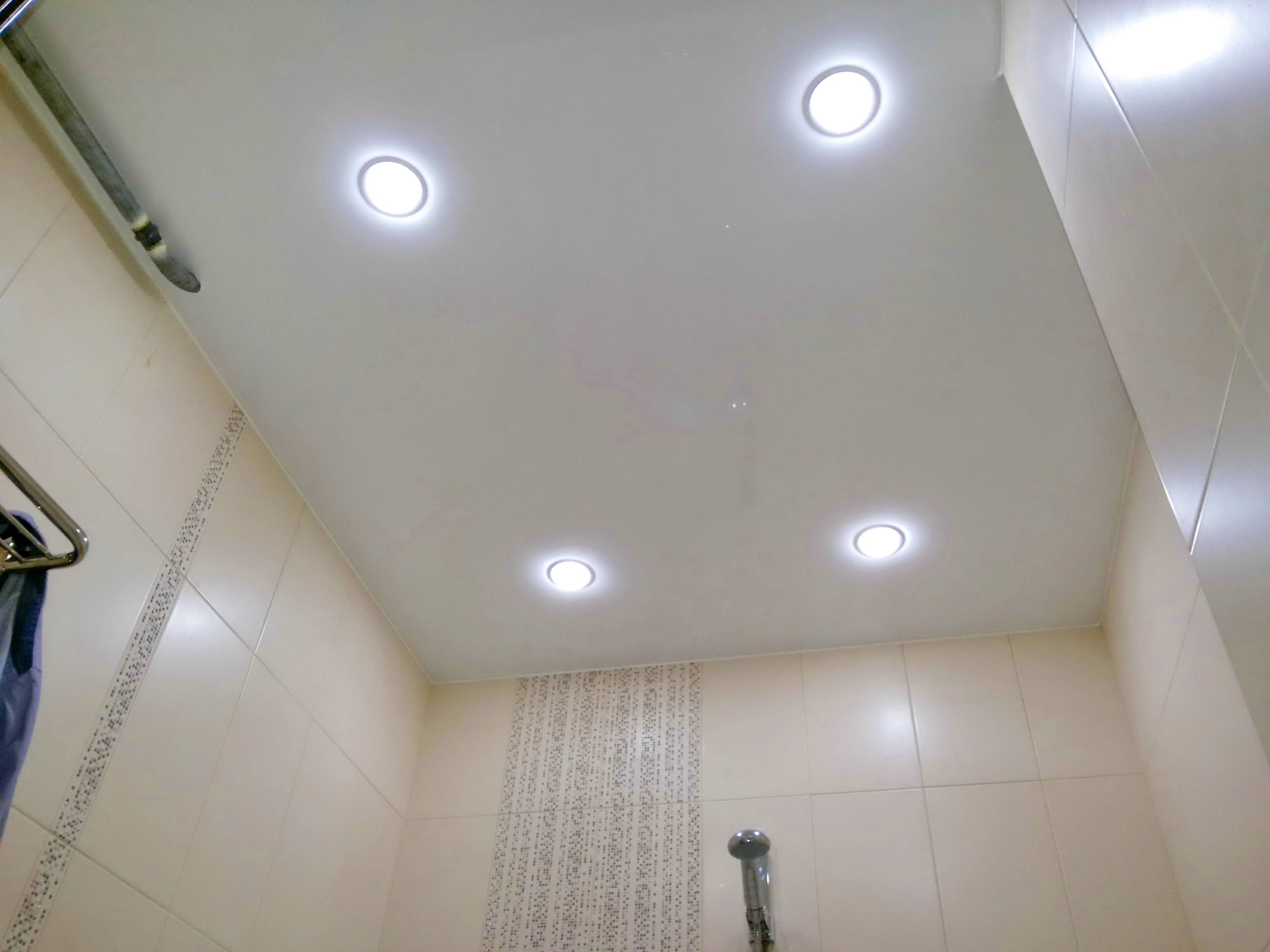 Расположение светильников на натяжном потолке: схемы и примеры (100+ фото)