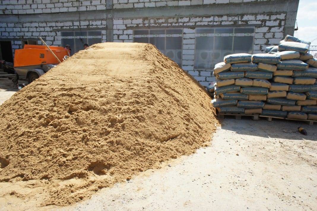Строительный песок его разновидности и применение в строительстве