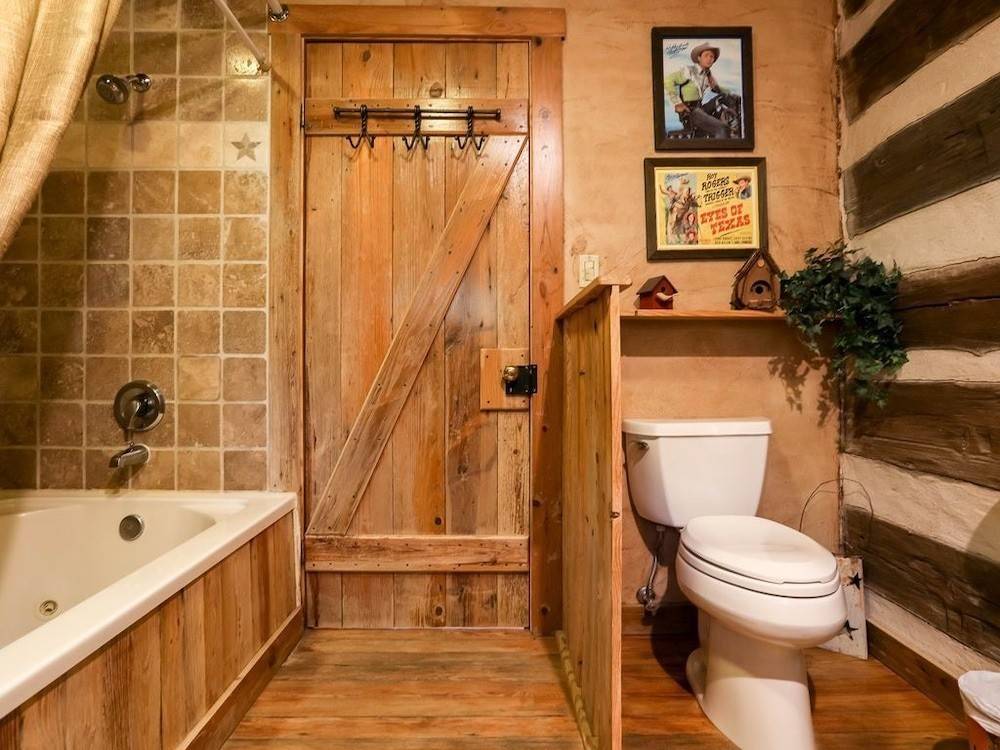 Туалетная комната на даче фото