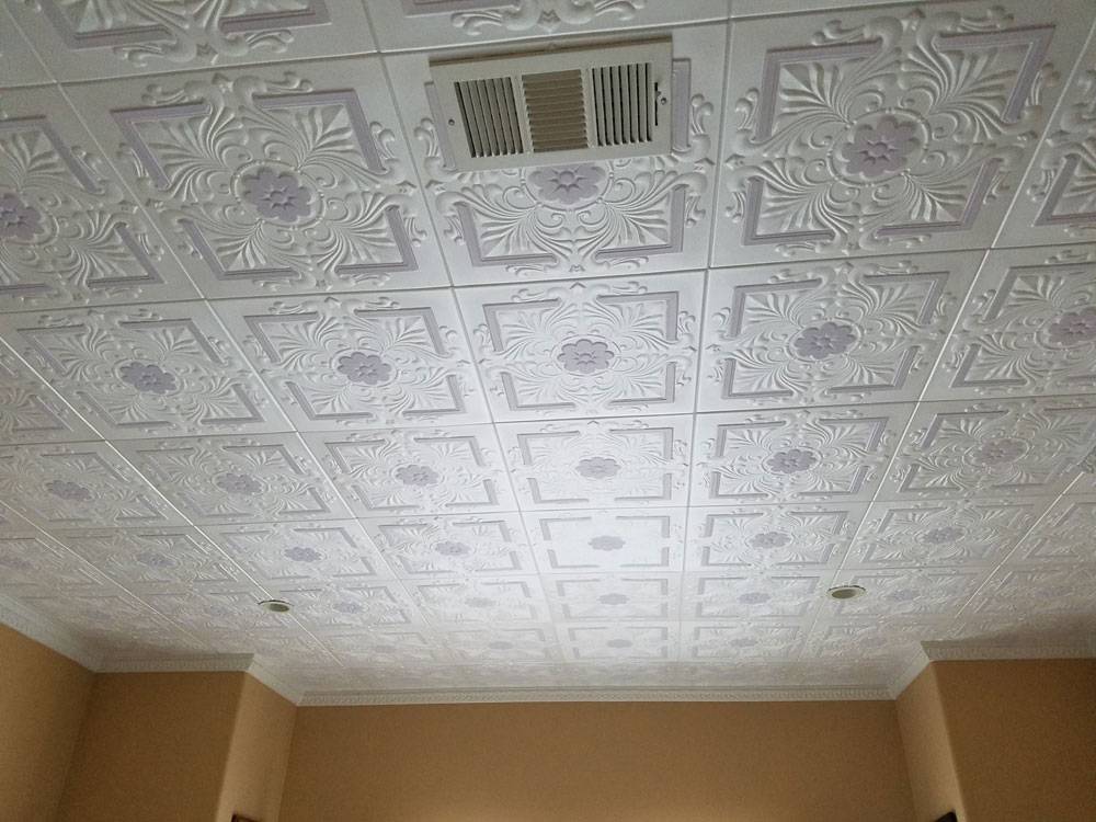 Разные способы оклейки потолка потолочной плиткой - все о потолках